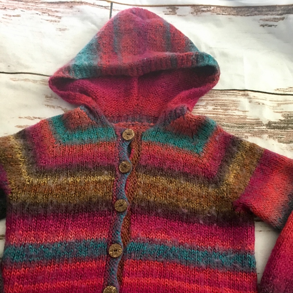 Handmade wool hooded sweater beautiful for fall - Picture 1 of 8